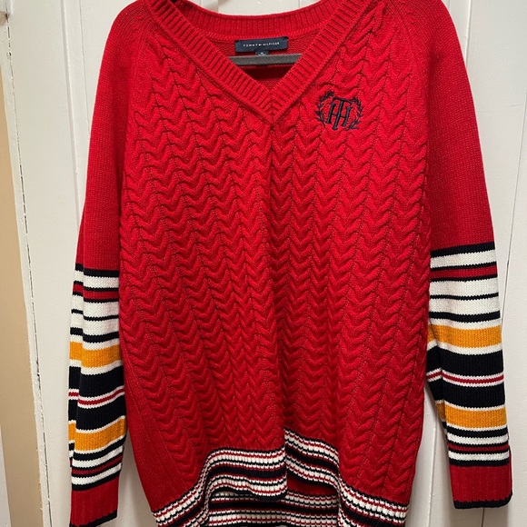 Tommy Hilfiger vintage sweater - Picture 2 of 2